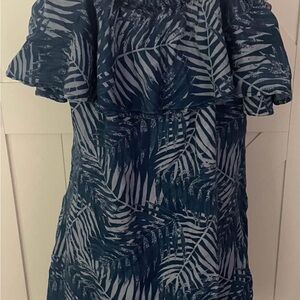 Large flowered dress with pockets